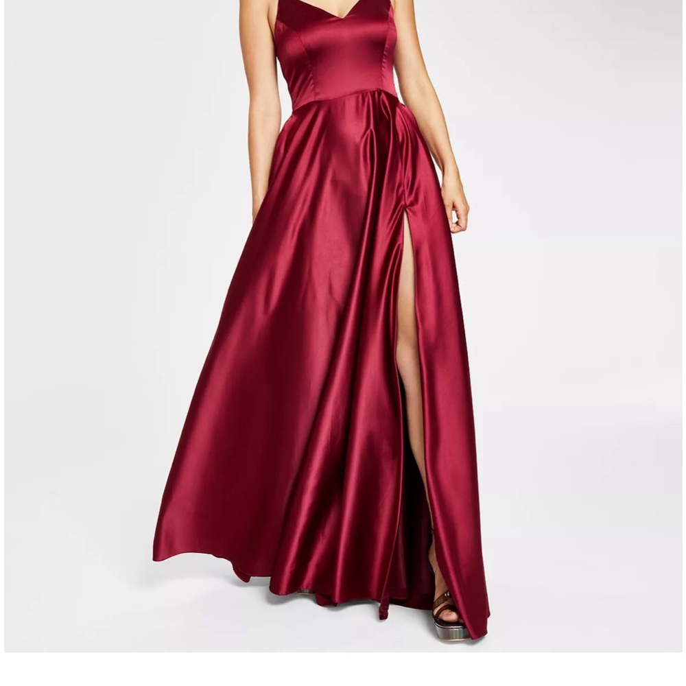New Windsor dress, wine red, with tags. Worn once, in excellent condition.